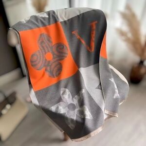 Cashmere Printed Scarf ▪︎ Silver/Tangerine